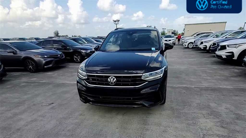 Thumbnail: 2023 Volkswagen Tiguan - 3