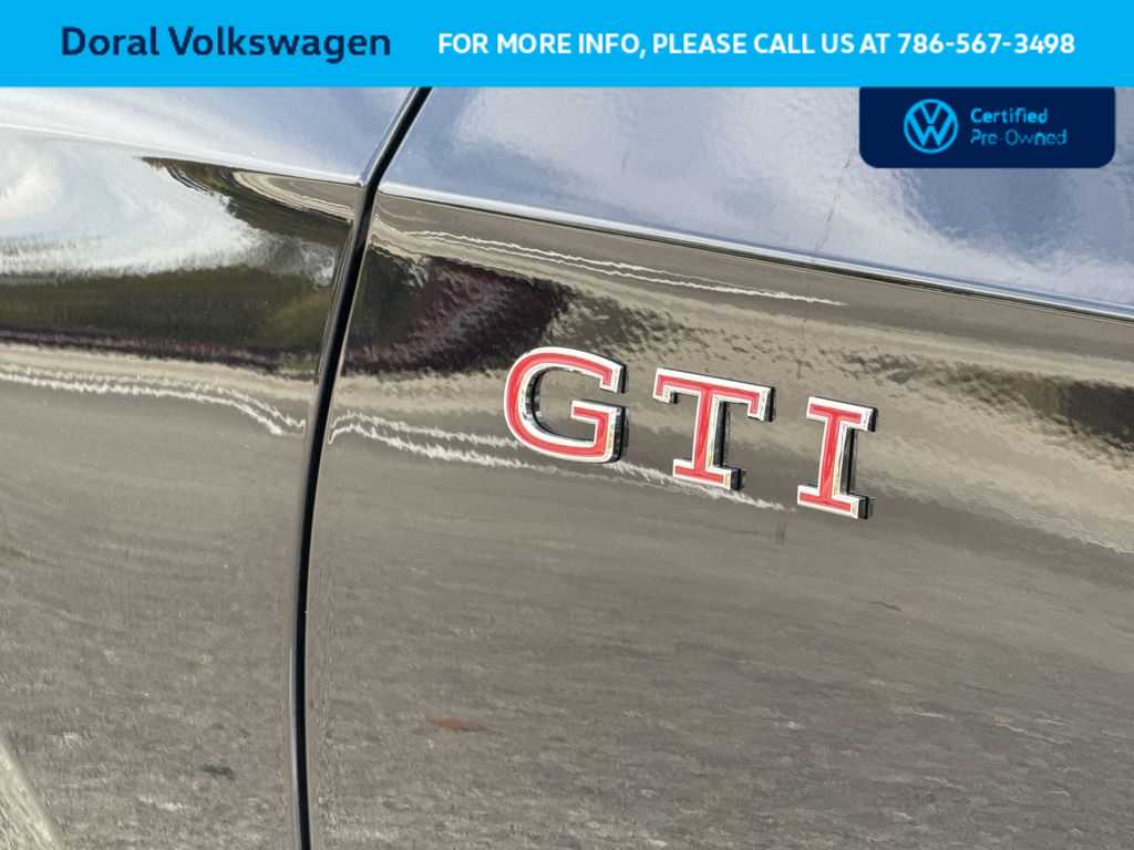 Thumbnail: 2025 Volkswagen Golf - 10