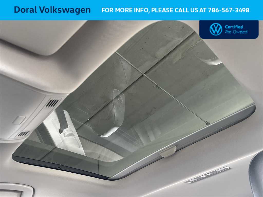 Thumbnail: 2019 Volkswagen Jetta - 16