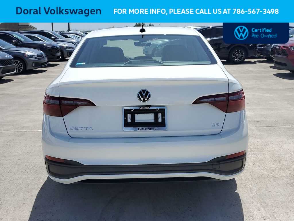 Thumbnail: 2023 Volkswagen Jetta - 13