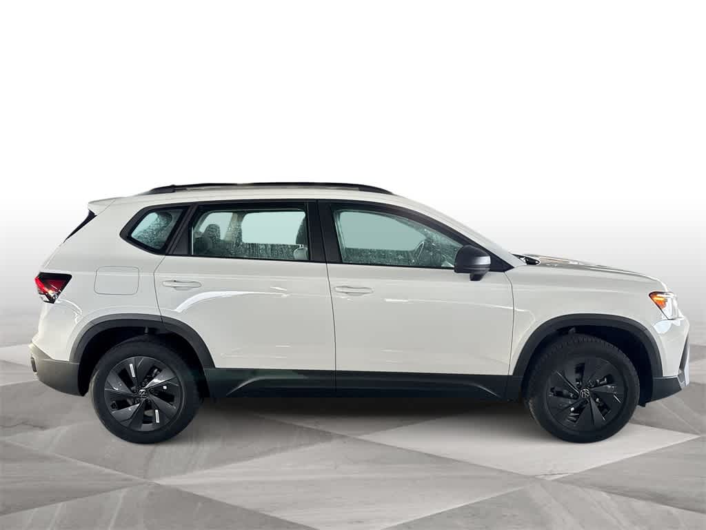 Thumbnail: 2025 Volkswagen Taos - 9