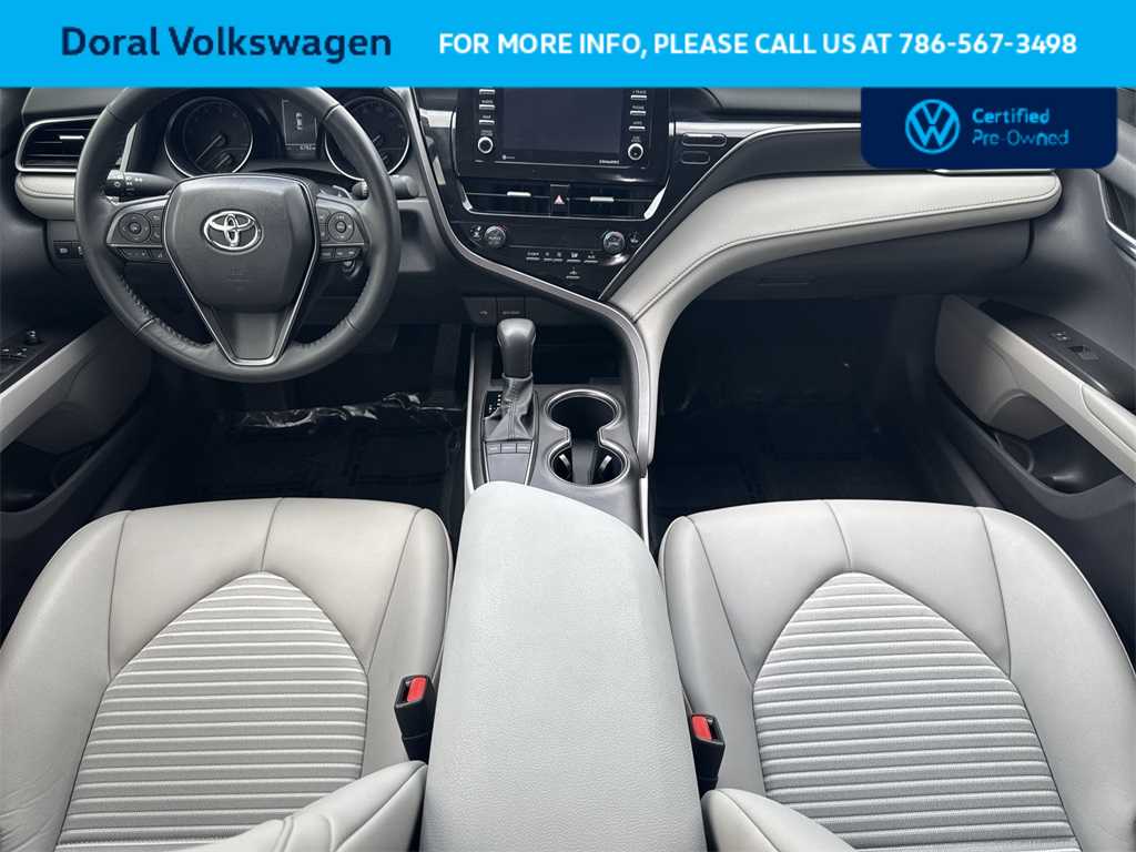 2023 Toyota Camry SE 24