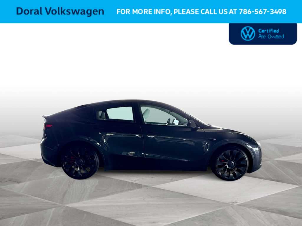 Thumbnail: 2025 Tesla Model Y - 9