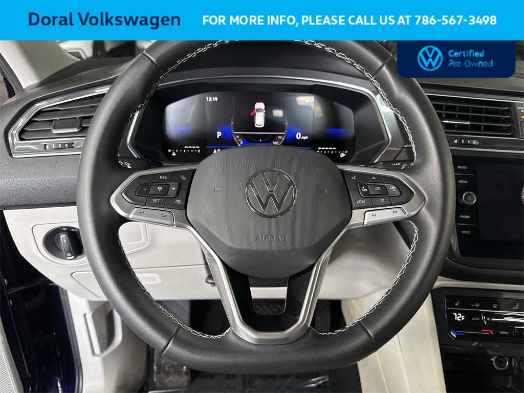 Thumbnail: 2023 Volkswagen Tiguan - 15