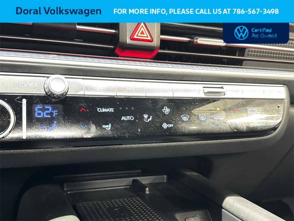 Thumbnail: 2023 Hyundai Ioniq 6 - 20