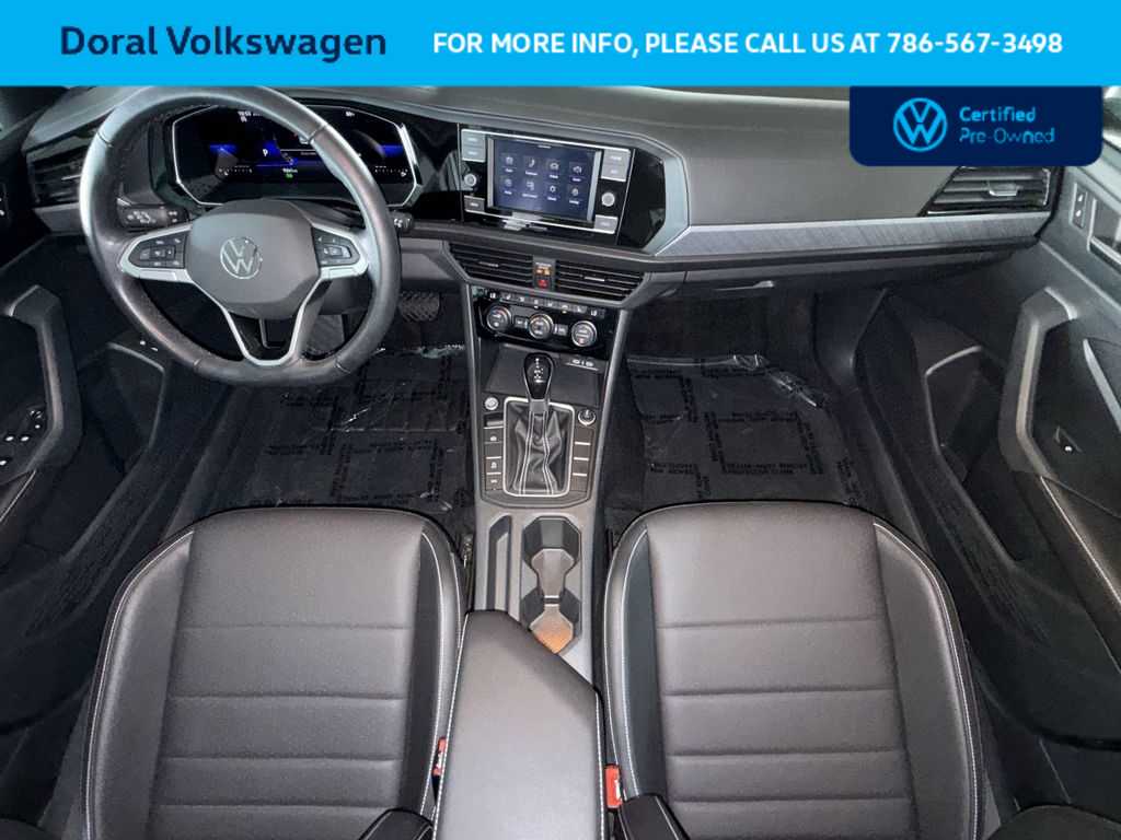 Thumbnail: 2023 Volkswagen Jetta - 24