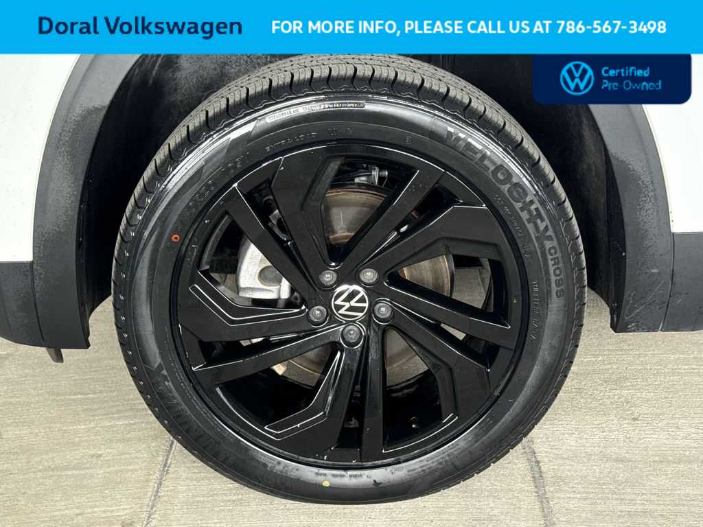 Thumbnail: 2022 Volkswagen Atlas - 11