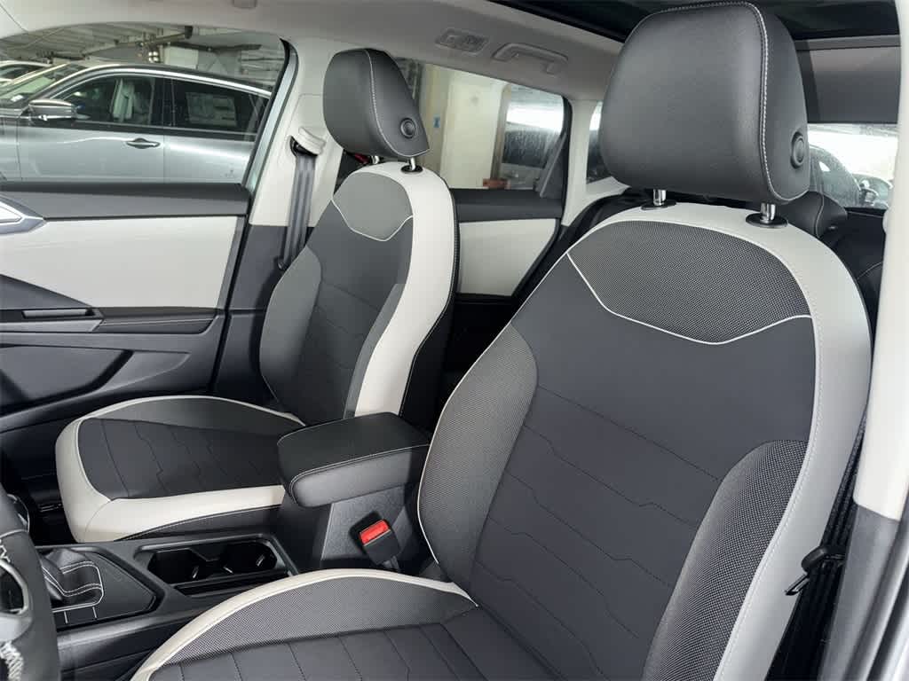 Thumbnail: 2026 Volkswagen Taos - 14