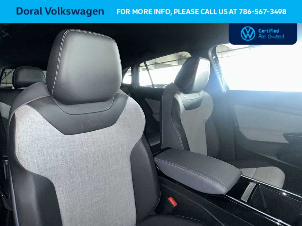 Thumbnail: 2023 Volkswagen ID.4 - 27
