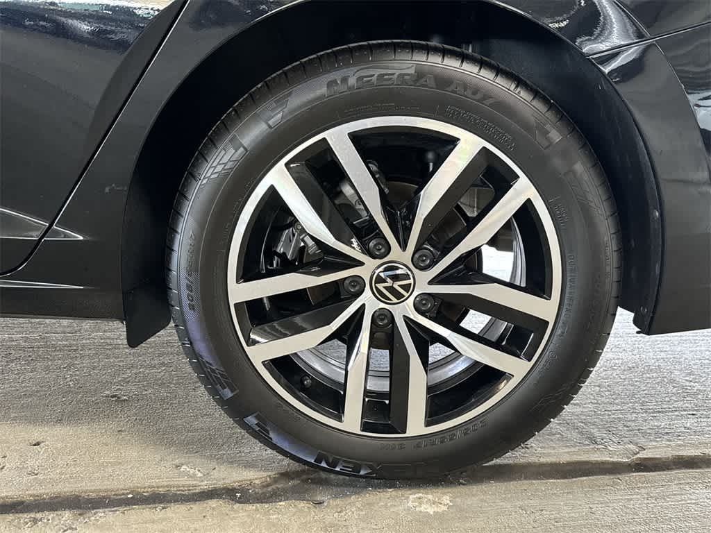 Thumbnail: 2025 Volkswagen Jetta - 10