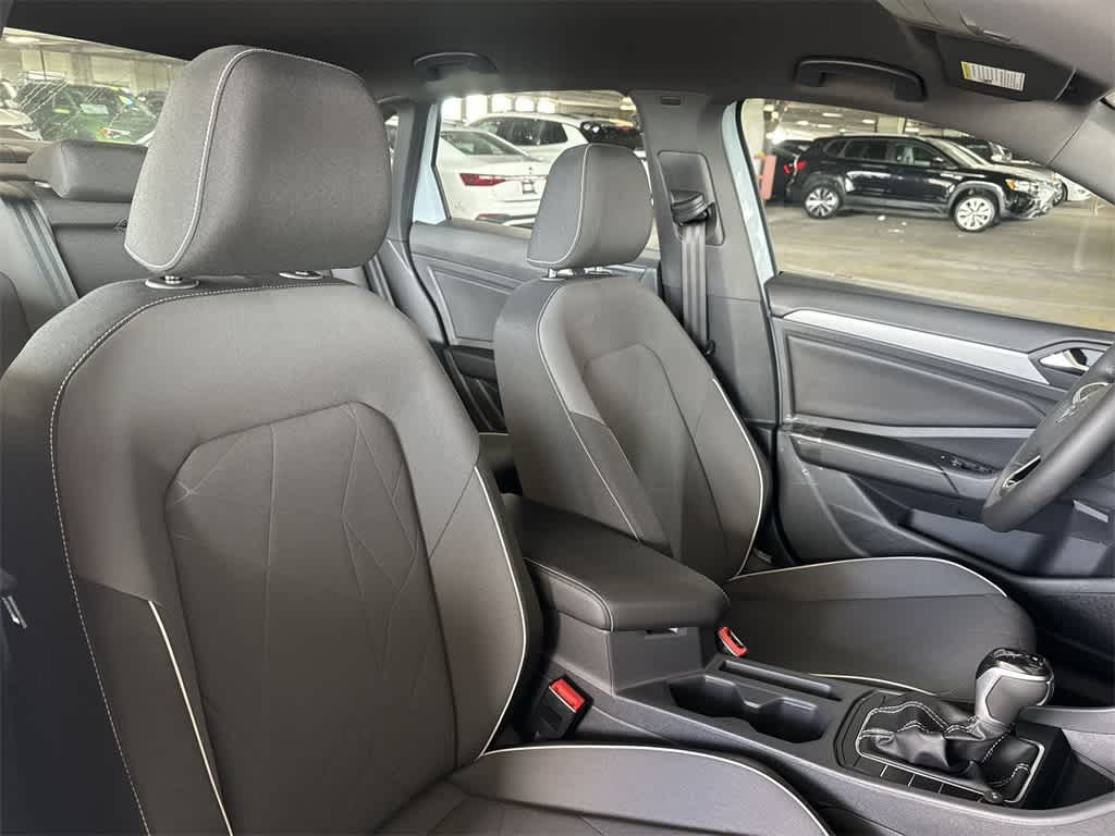 Thumbnail: 2026 Volkswagen Jetta - 27