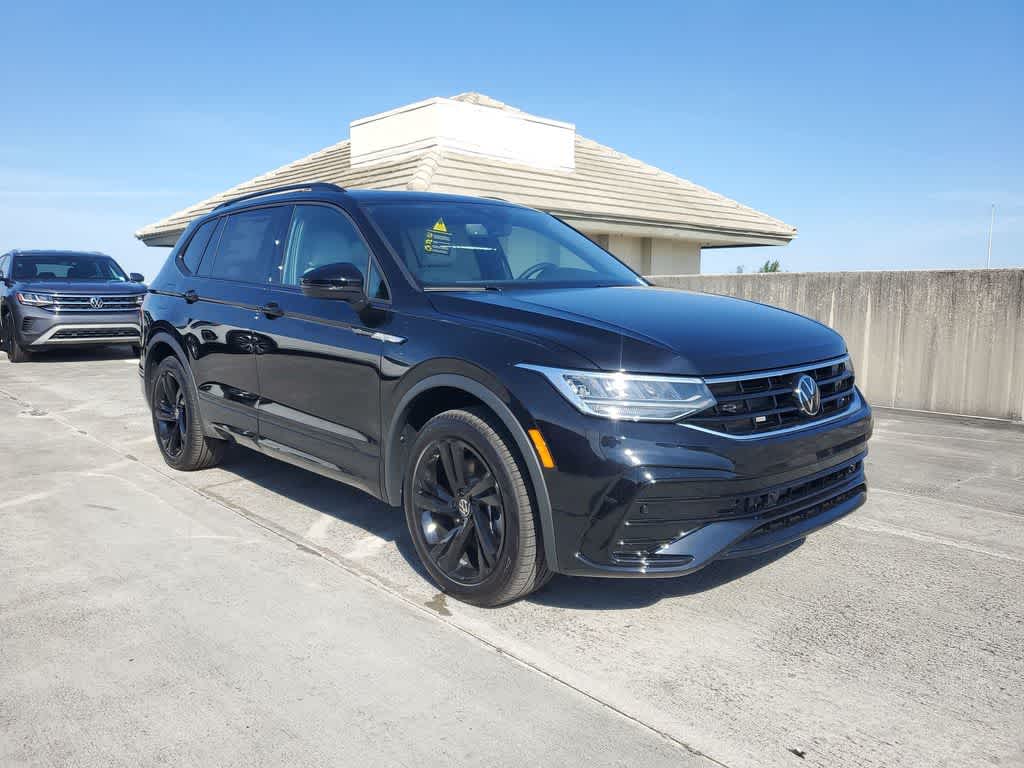 Thumbnail: 2024 Volkswagen Tiguan - 11