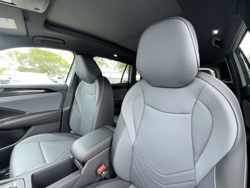 Thumbnail: 2026 Volkswagen Tiguan - 14