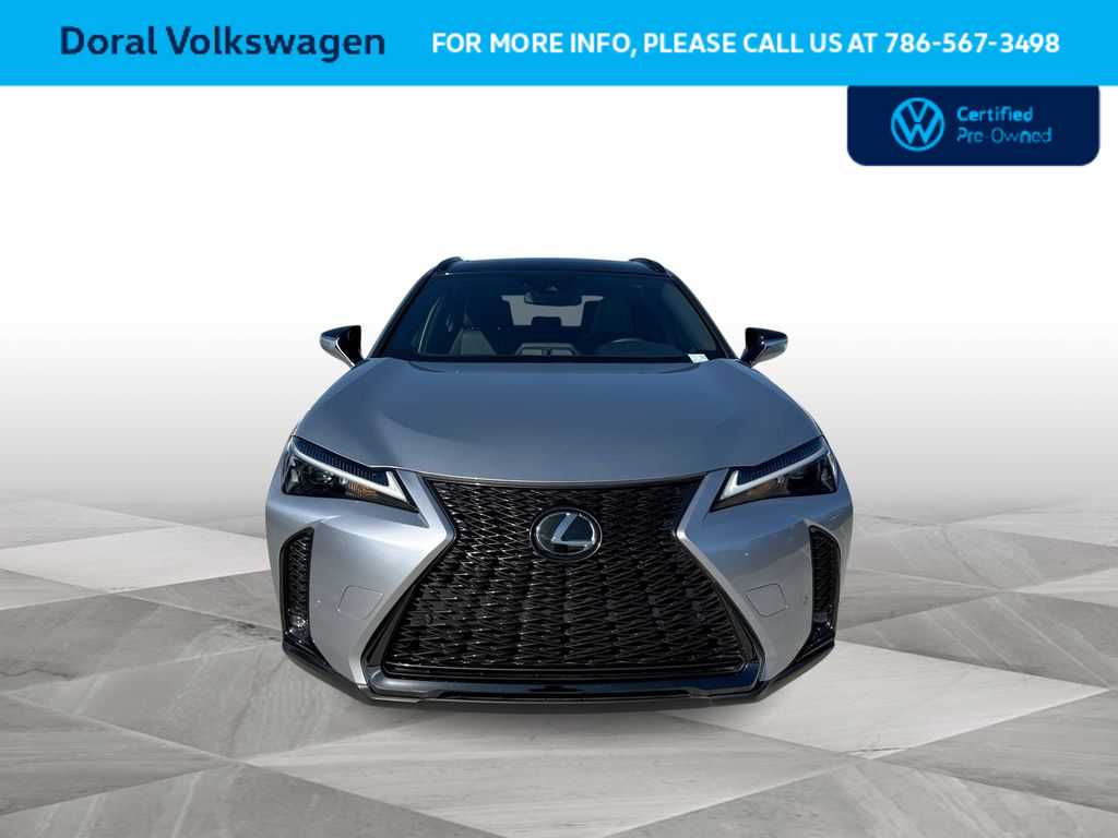 Thumbnail: 2024 Lexus UX - 3