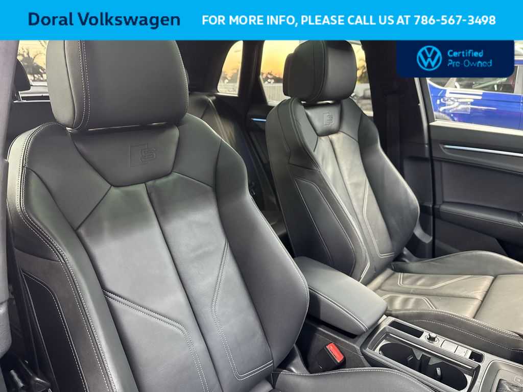 Thumbnail: 2023 Audi Q3 - 27