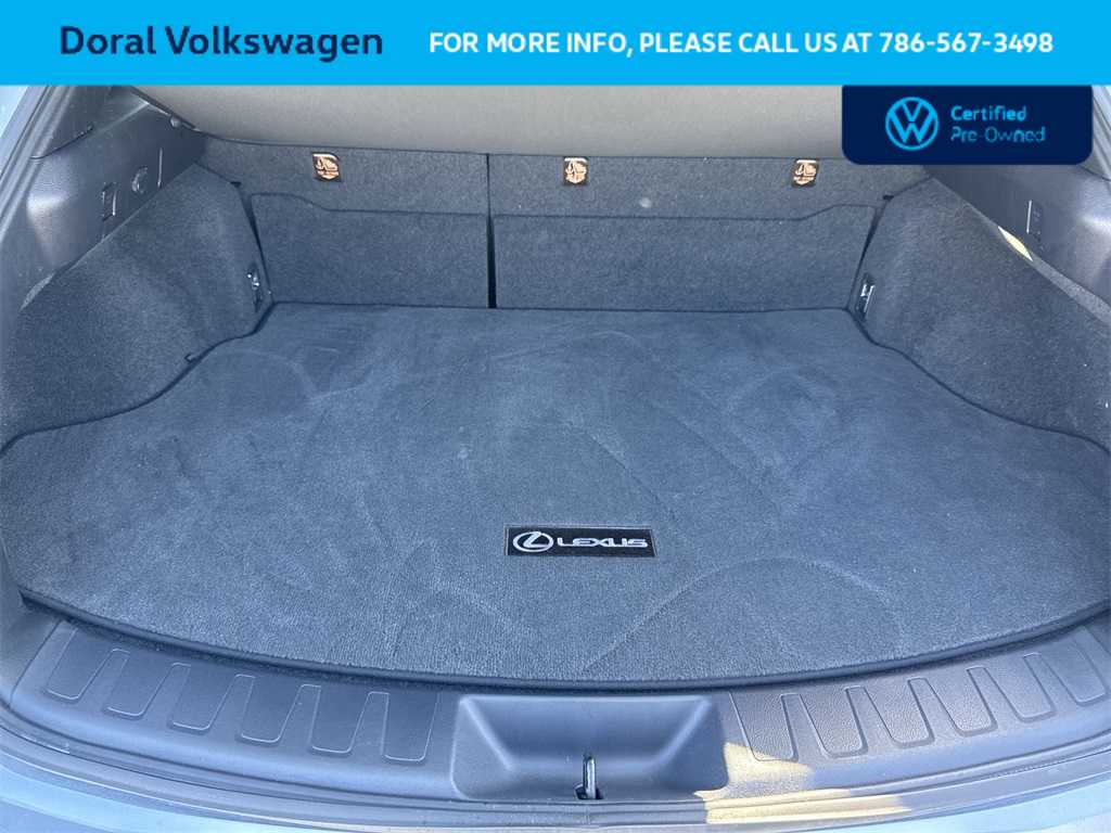 Thumbnail: 2024 Lexus UX - 25