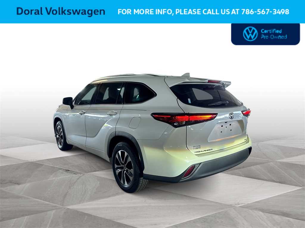 Thumbnail: 2020 Toyota Highlander - 6