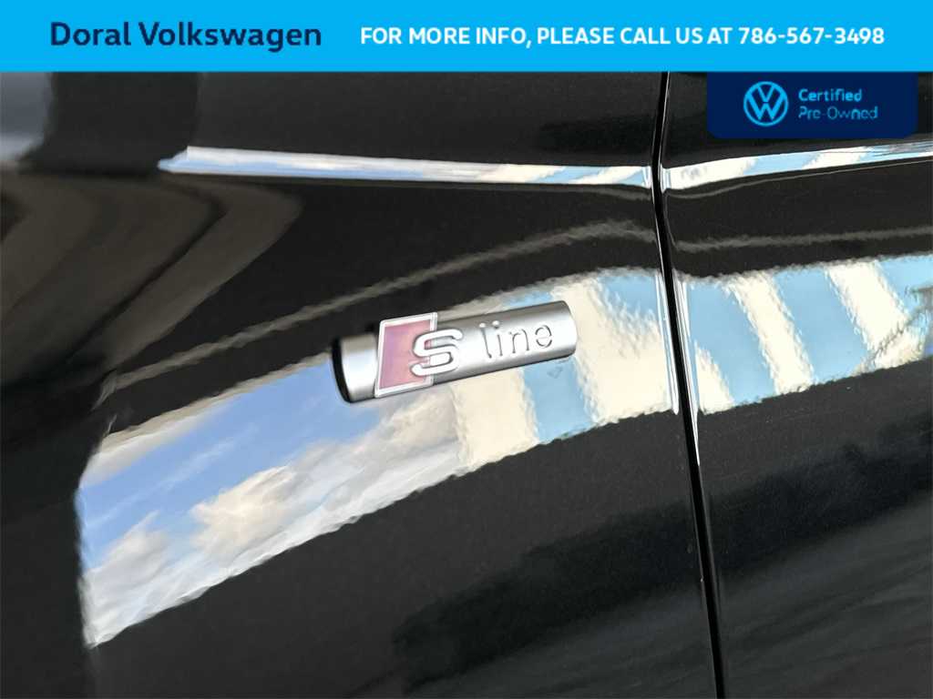 Thumbnail: 2023 Audi Q5 - 10