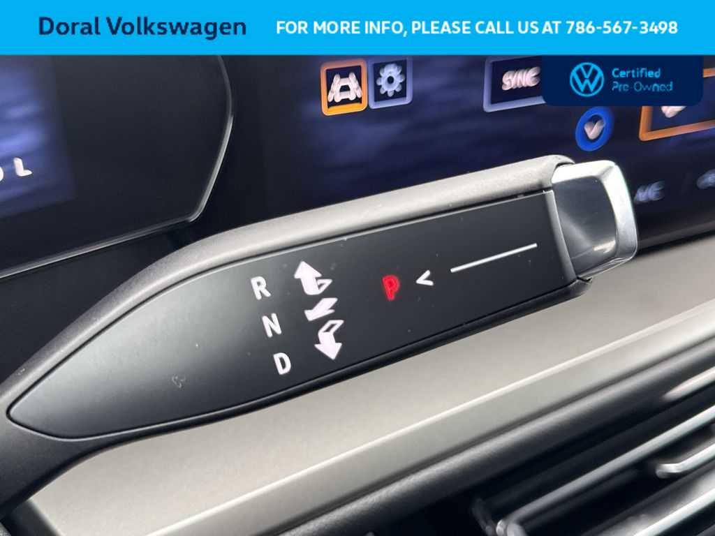 Thumbnail: 2025 Chevrolet Traverse - 21