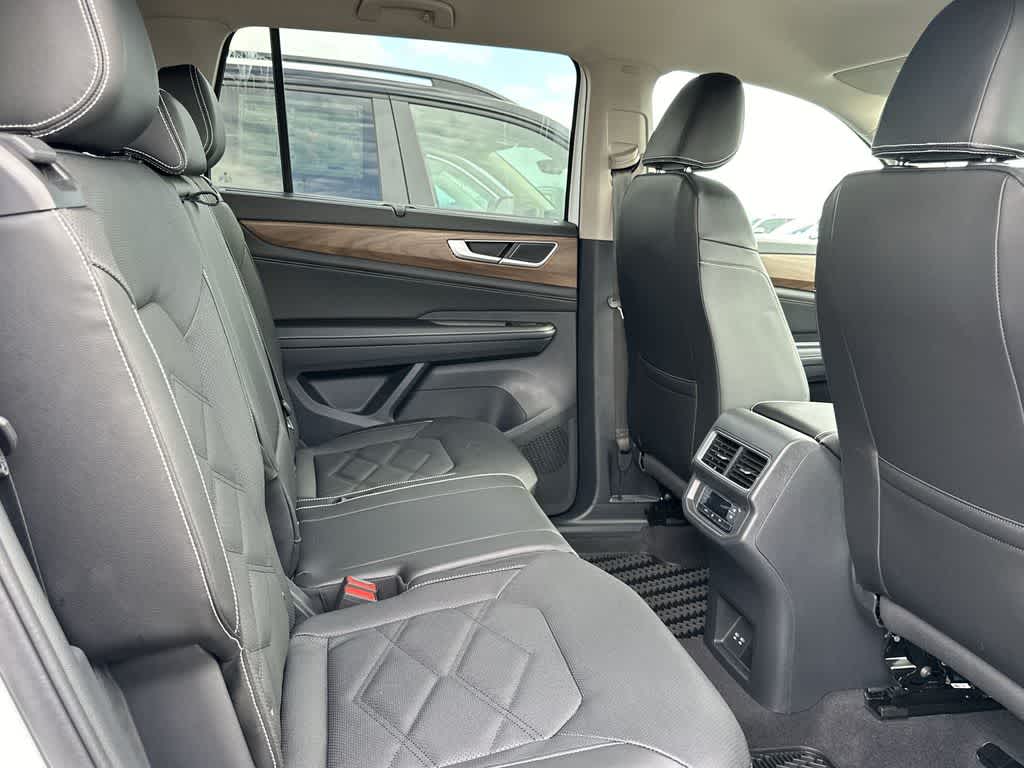 Thumbnail: 2024 Volkswagen Atlas - 32