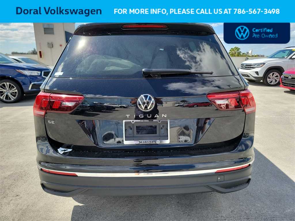 2023 Volkswagen Tiguan SE 13