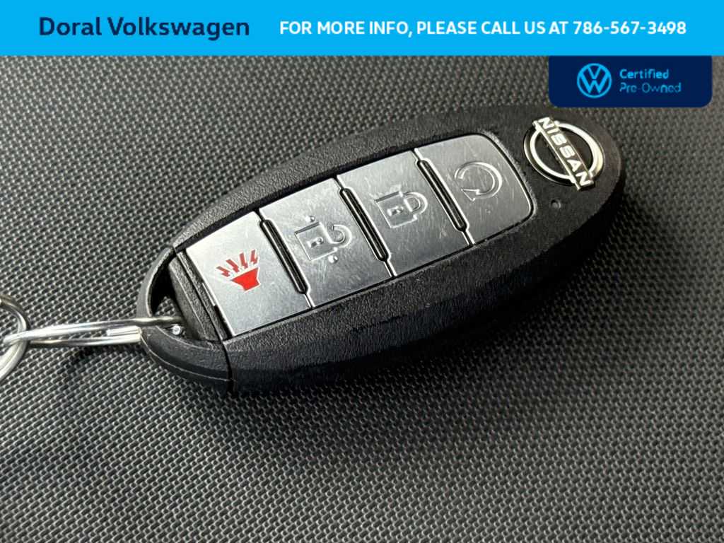 Thumbnail: 2023 Nissan Frontier - 28