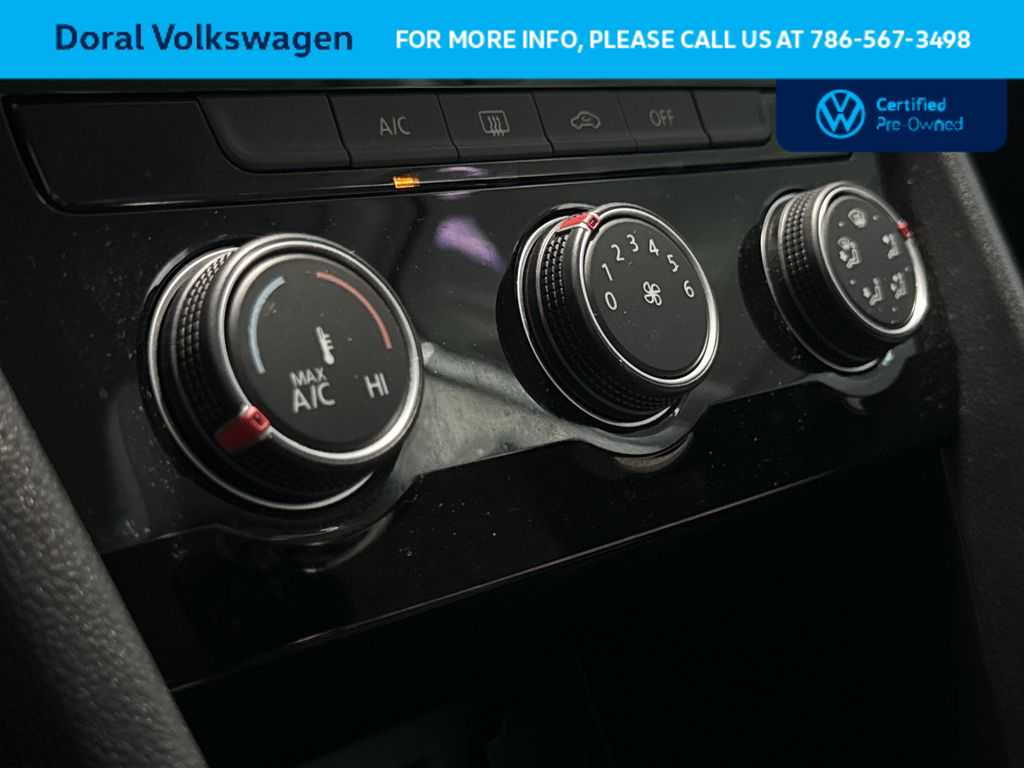 Thumbnail: 2024 Volkswagen Taos - 20