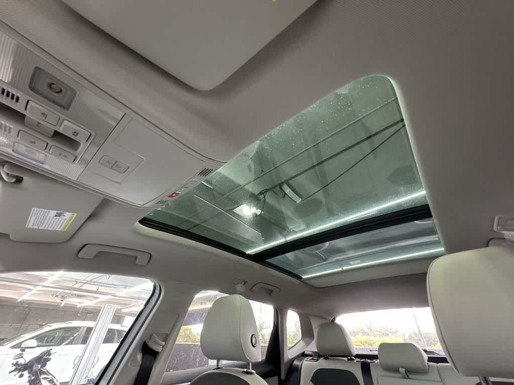 Thumbnail: 2026 Volkswagen Taos - 15