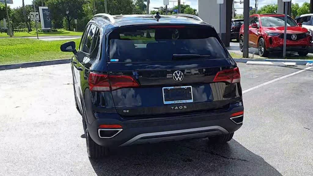 Thumbnail: 2024 Volkswagen Taos - 7