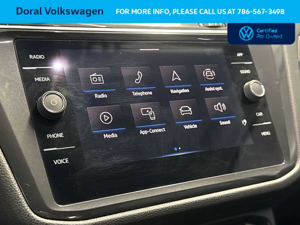 Thumbnail: 2023 Volkswagen Tiguan - 18