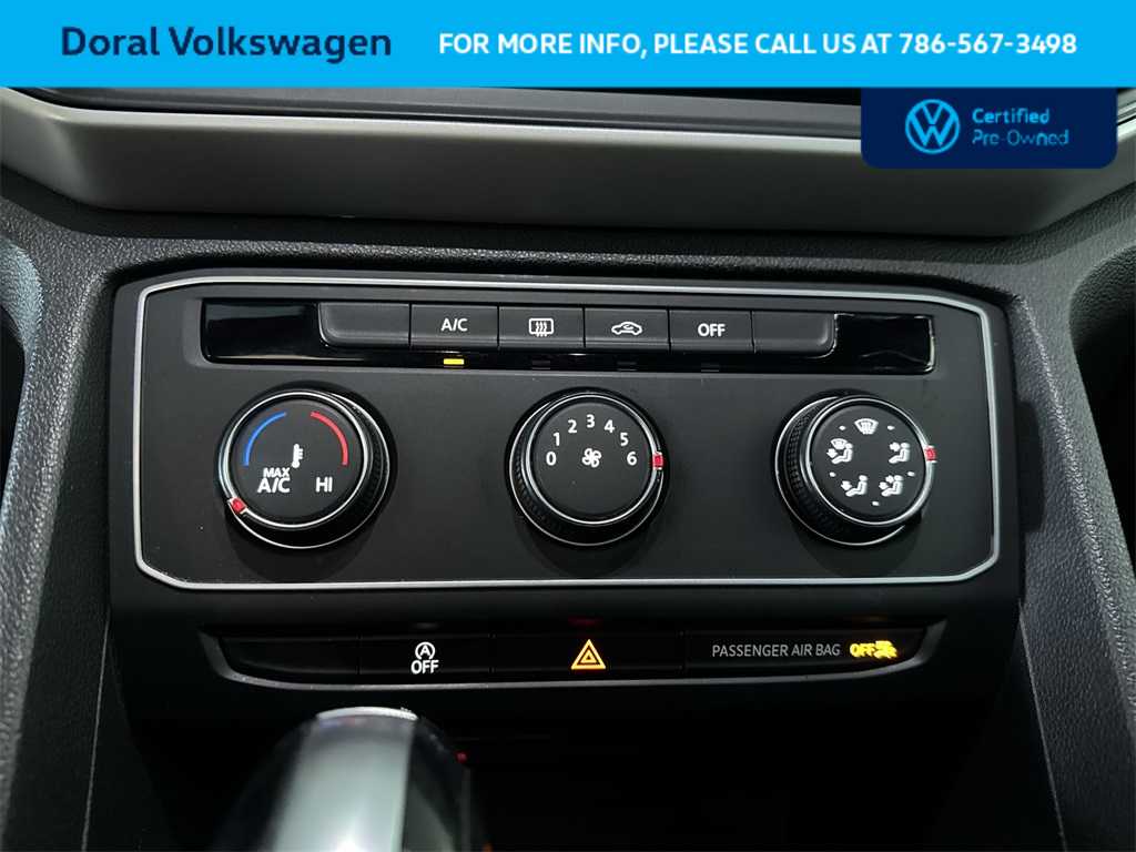 Thumbnail: 2021 Volkswagen Atlas - 18