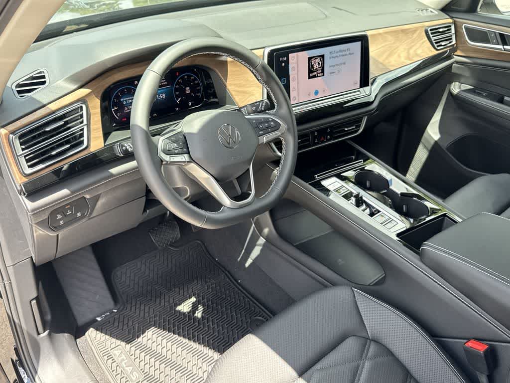 Thumbnail: 2026 Volkswagen Atlas - 13