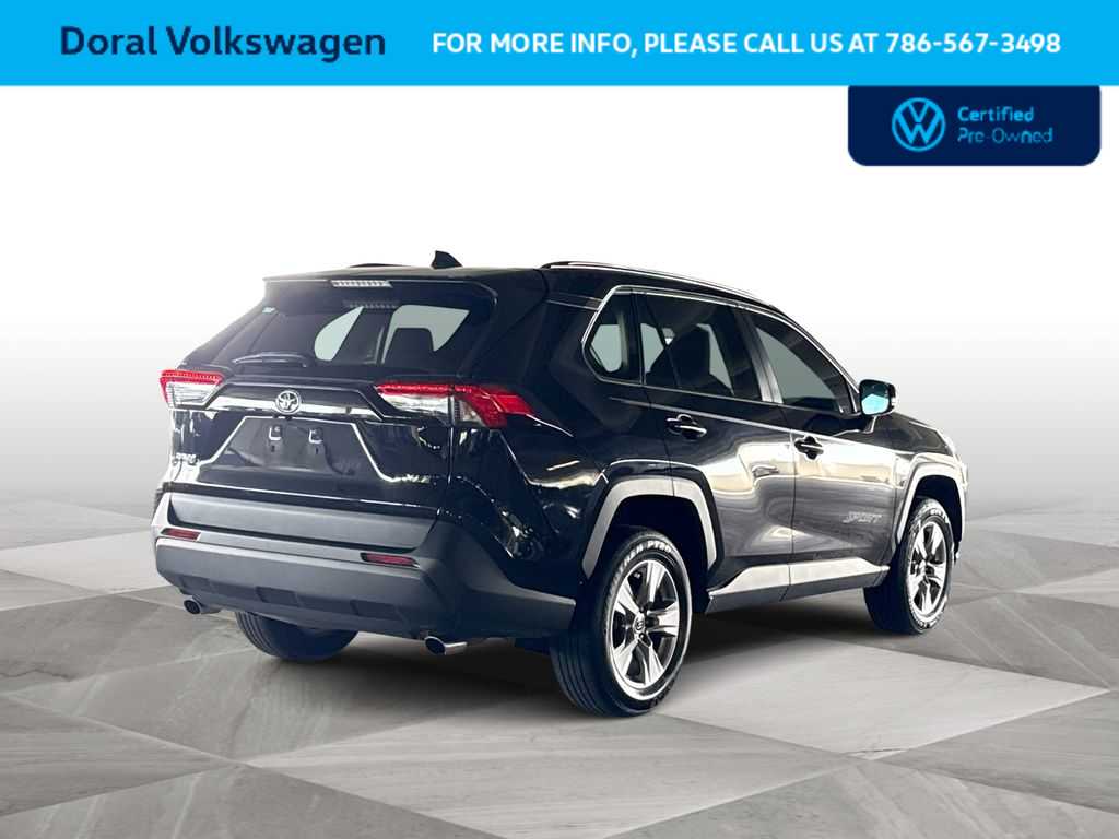 Thumbnail: 2023 Toyota RAV4 - 8