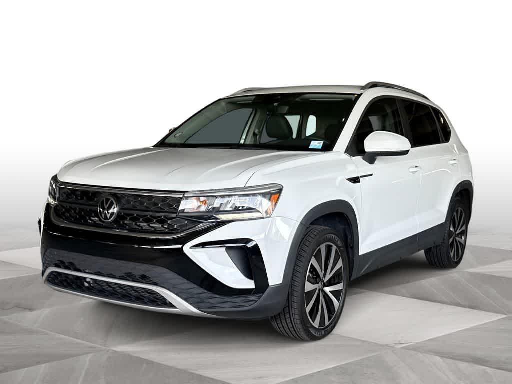 Thumbnail: 2023 Volkswagen Taos - 4