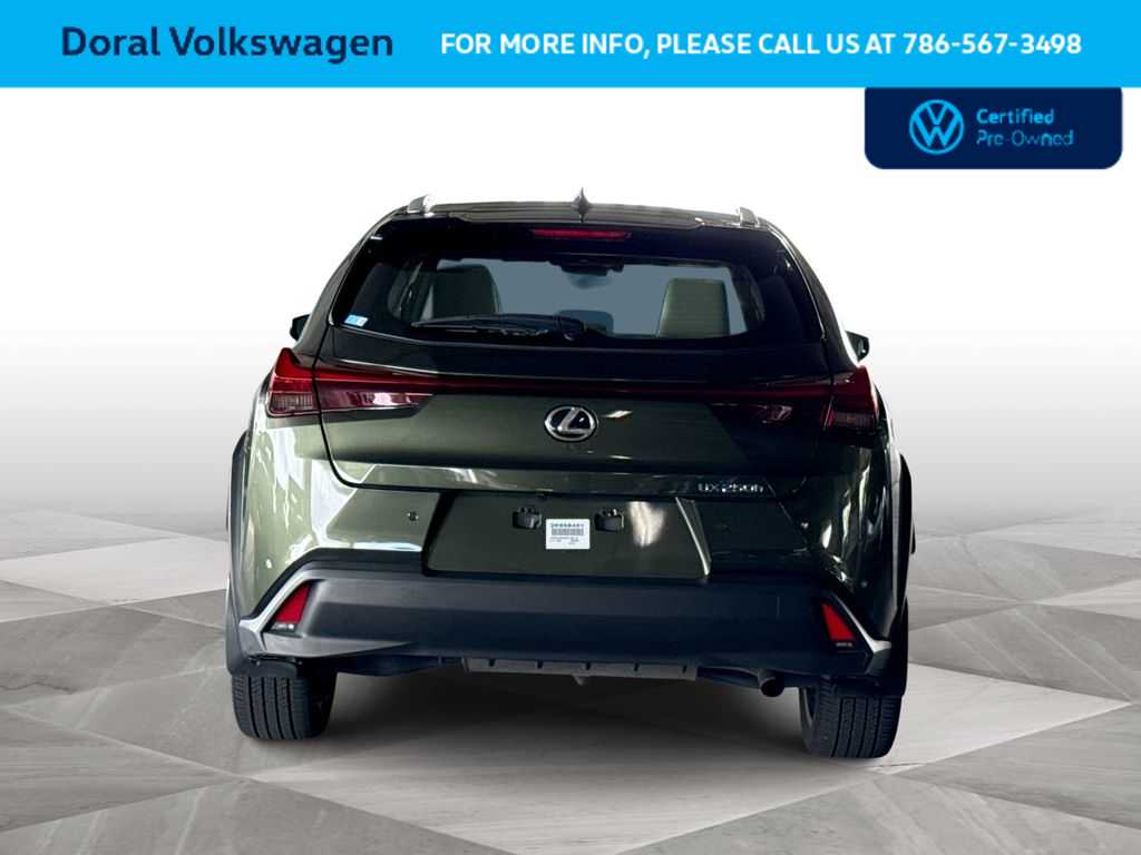 Thumbnail: 2024 Lexus UX - 7