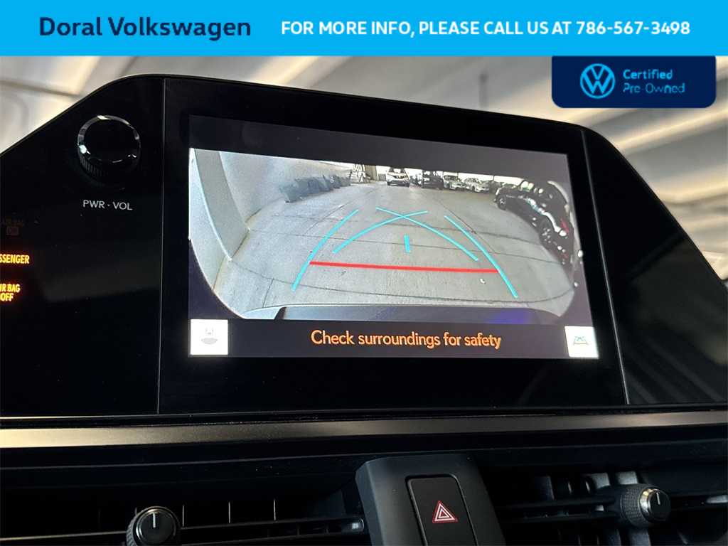 Thumbnail: 2024 Lexus UX - 19