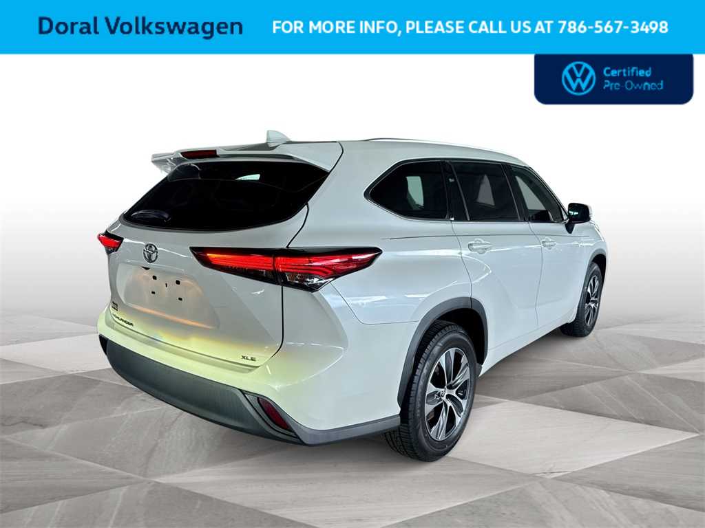 Thumbnail: 2020 Toyota Highlander - 8