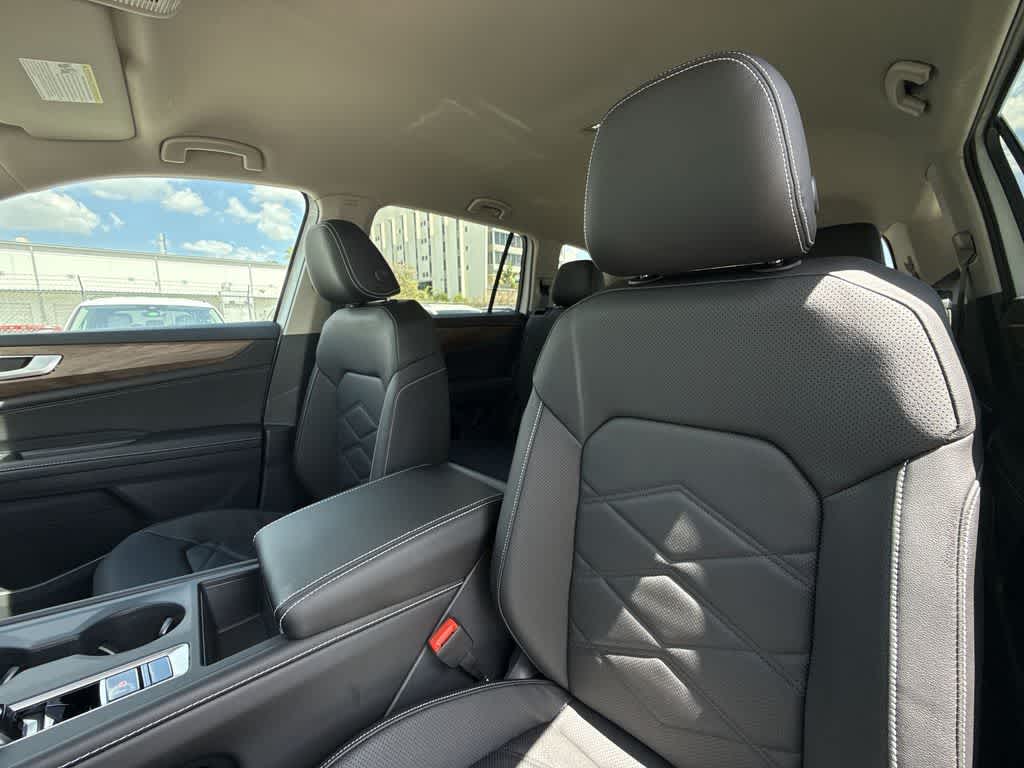 Thumbnail: 2026 Volkswagen Atlas - 14