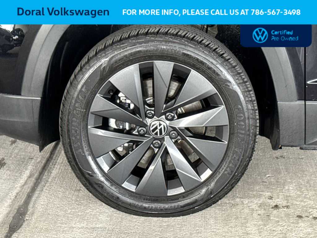 Thumbnail: 2024 Volkswagen Taos - 11