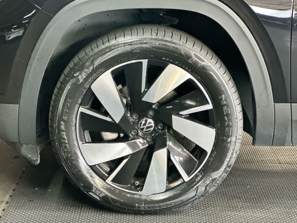 Thumbnail: 2024 Volkswagen Atlas - 11