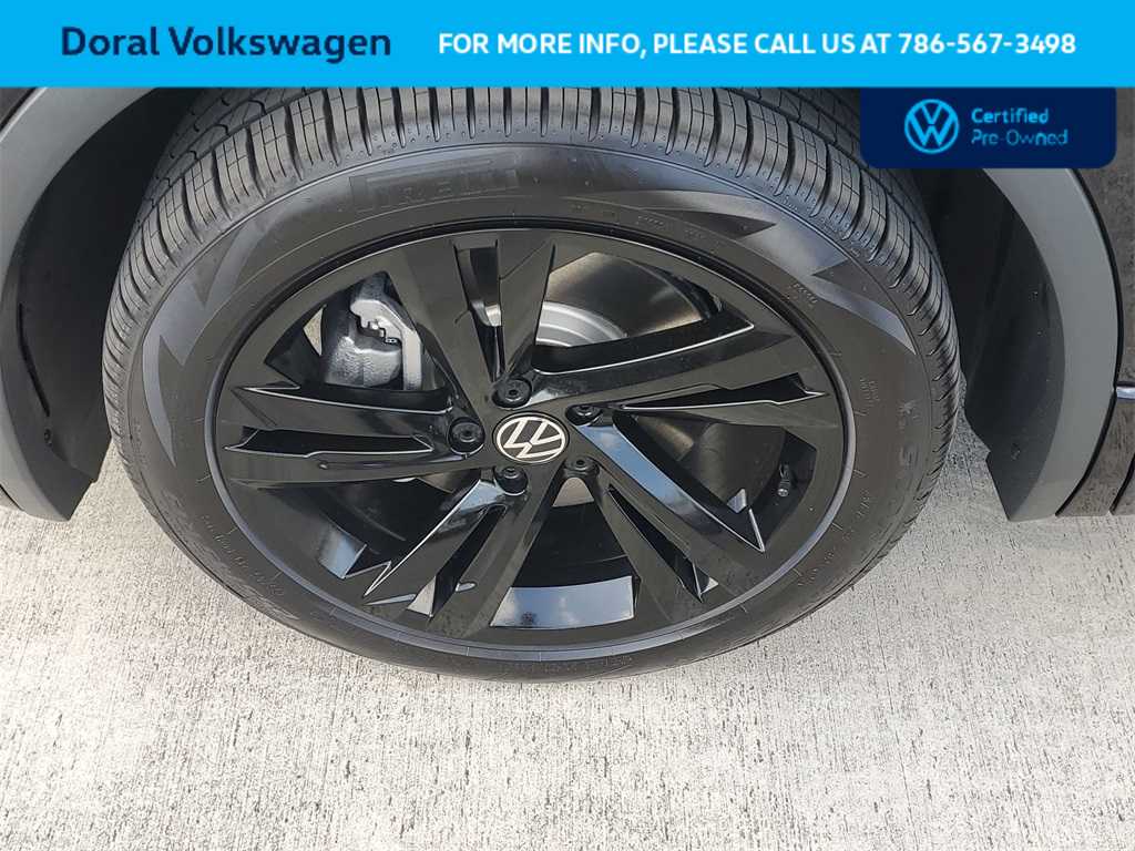 Thumbnail: 2023 Volkswagen Tiguan - 17