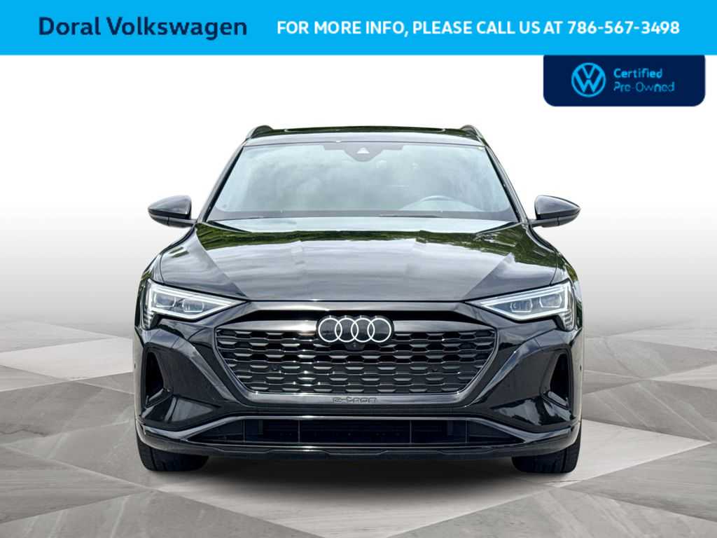 Thumbnail: 2024 Audi Q8 e-tron - 3