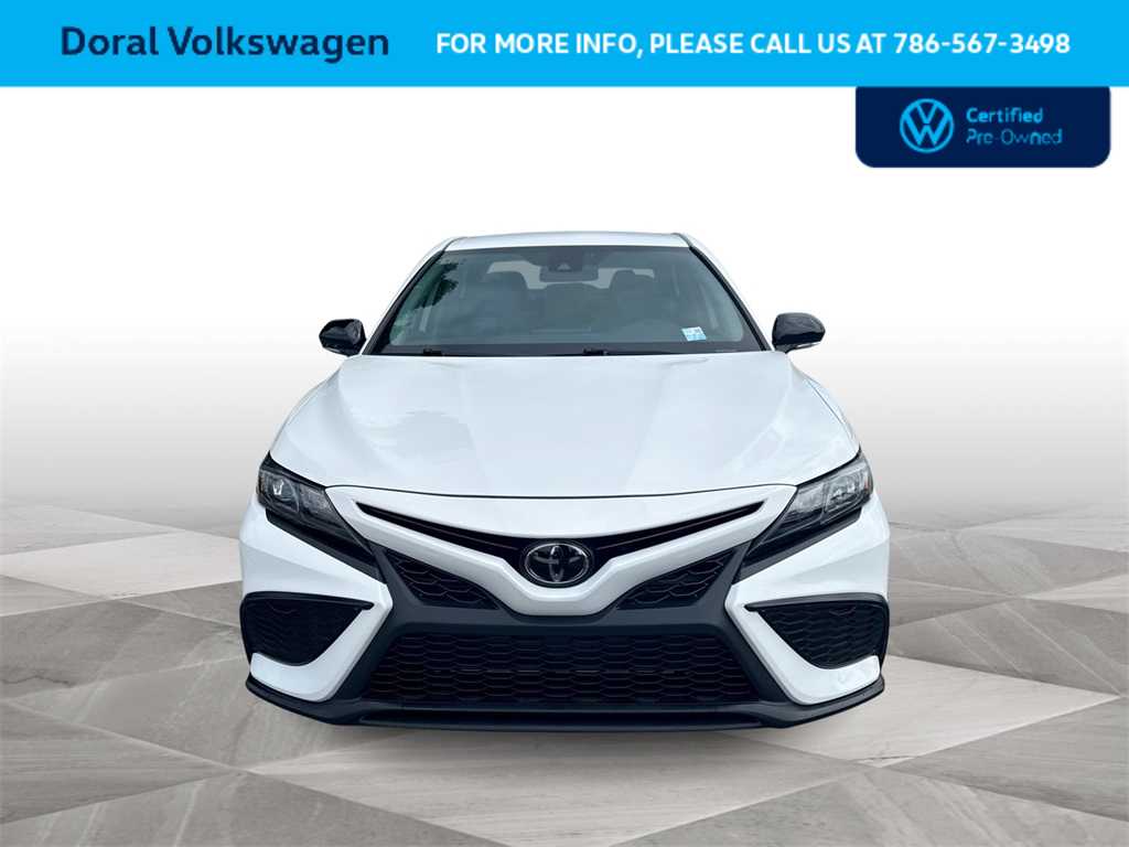 2023 Toyota Camry SE 3