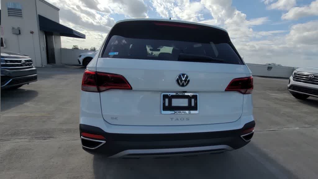 Thumbnail: 2023 Volkswagen Taos - 8