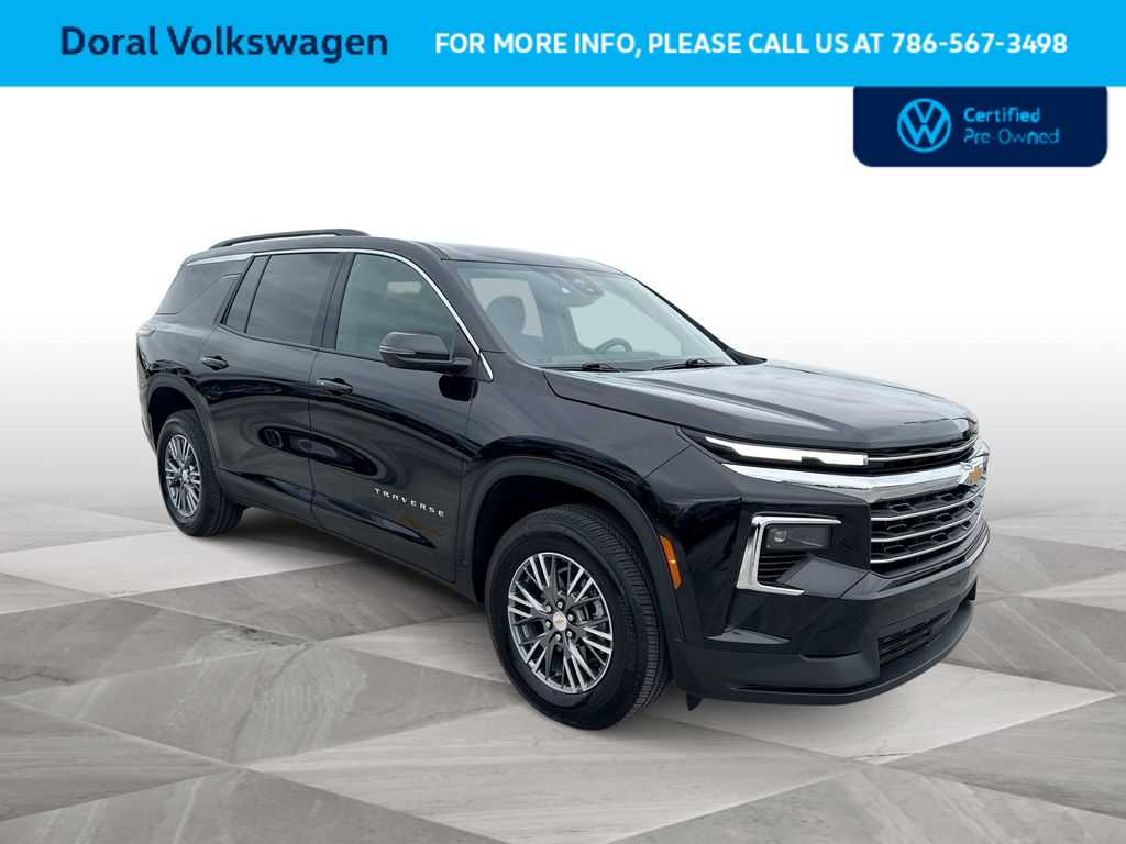 Thumbnail: 2025 Chevrolet Traverse - 2