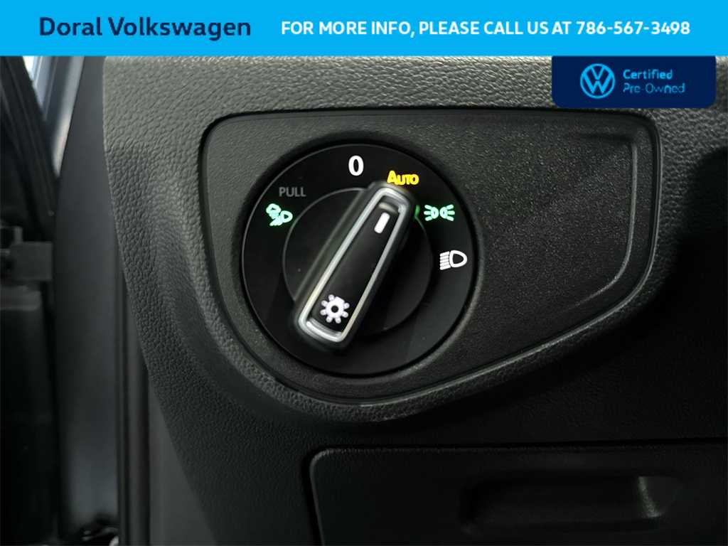 Thumbnail: 2021 Volkswagen Atlas - 15
