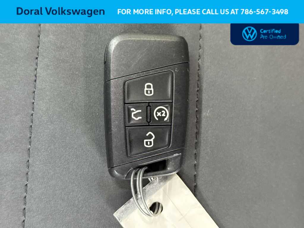 Thumbnail: 2025 Volkswagen Taos - 27