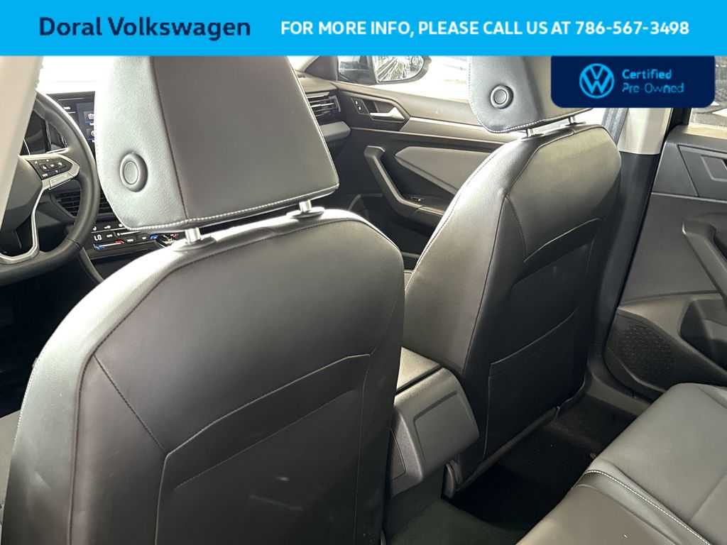 Thumbnail: 2025 Volkswagen Jetta - 23