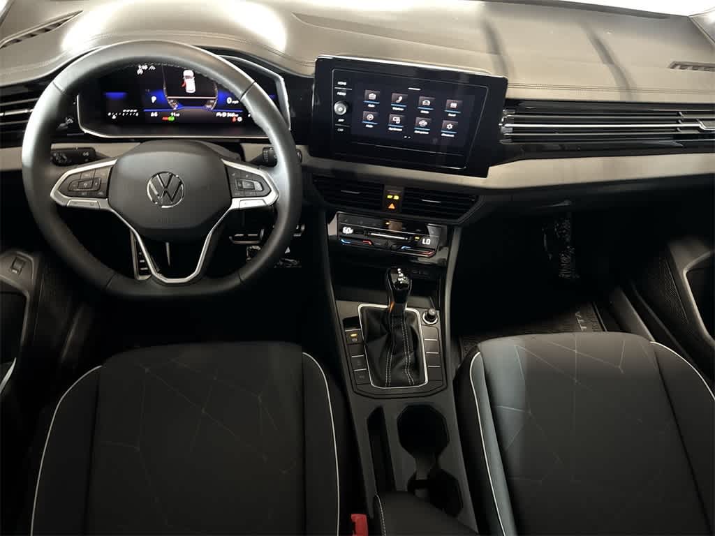 Thumbnail: 2025 Volkswagen Jetta - 24