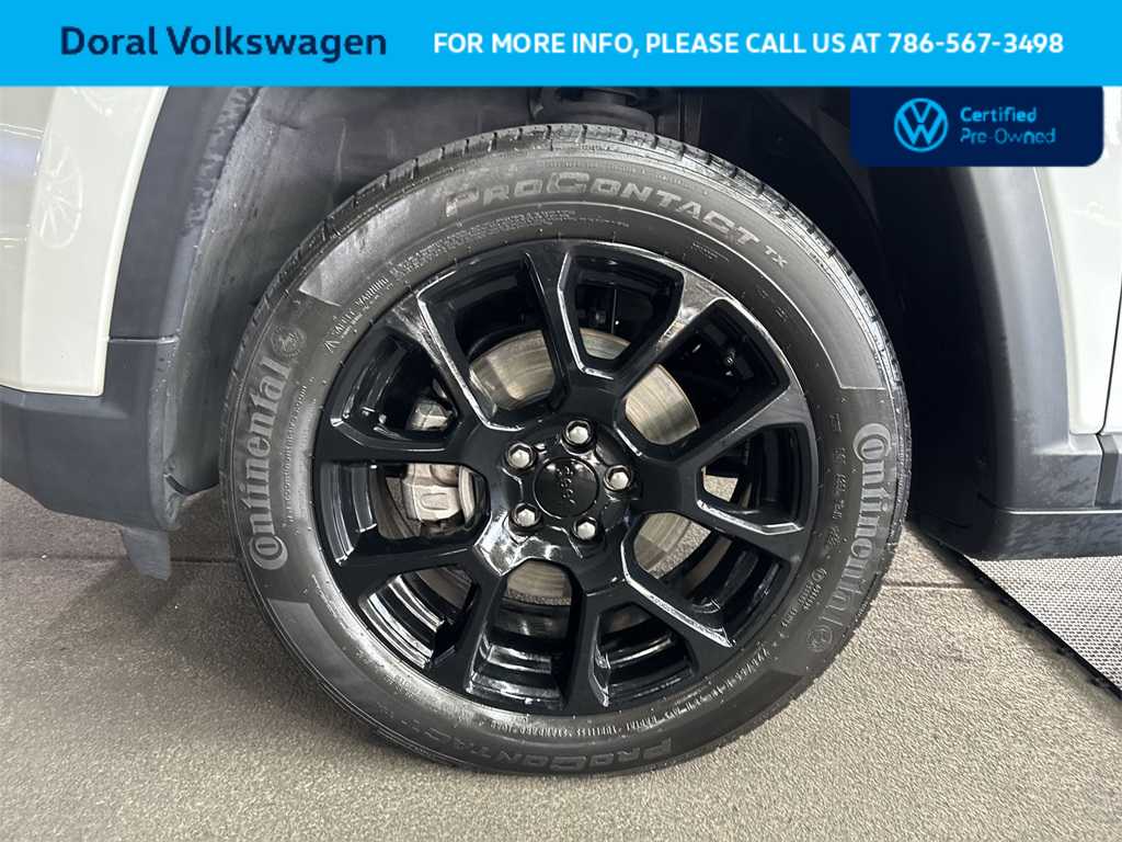 Thumbnail: 2022 Jeep Compass - 10